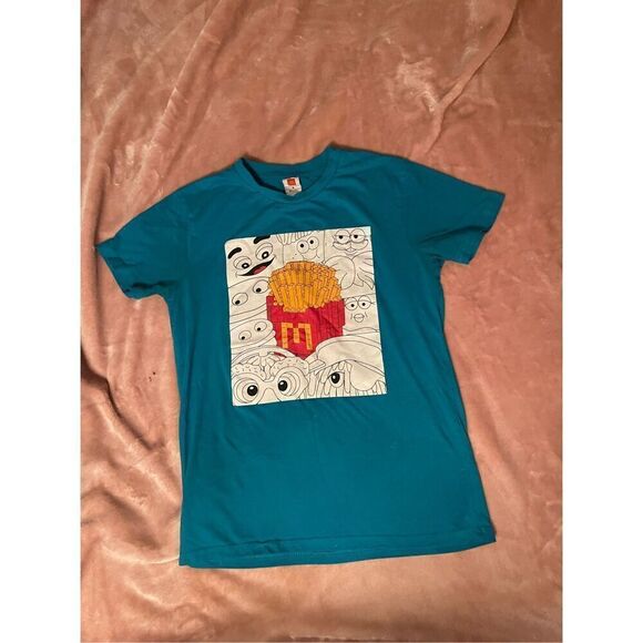 Authentic McDonald’s Crew Shirt Fry Shirt Sz M - Picture 2 of 7